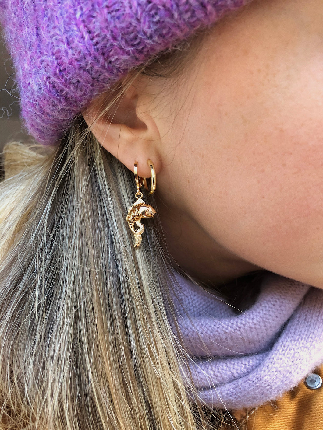 Gold fish earring